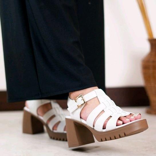 Gambar produk Pollux Classic WPOAY 02 - Sepatu Sandal Heels Wanita Berbahan Kulit