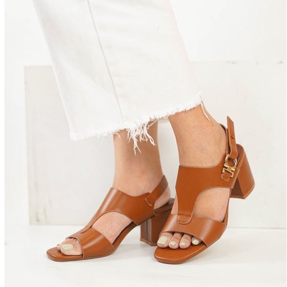 Thumbnail gambar ke-1 produk MECER WCS 5A18 -  SEPATU SANDAL HAK TAHU | SANDAL HEELS CHUNKY | SANDAL WANITA KEKINIAN