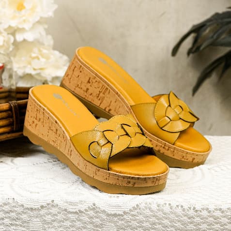 Gambar ke-10 produk Pollux Daily Cherry Wood WPODN 13 - Sandal Wedges Kulit Wanita | Sandal Daily Wanita